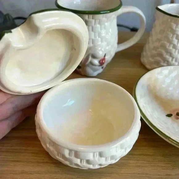 Vintage Avon Easter Bunny Ceramic Milk Pitcher, Sugar Box & Candy Dish Set - Picture 6 of 15